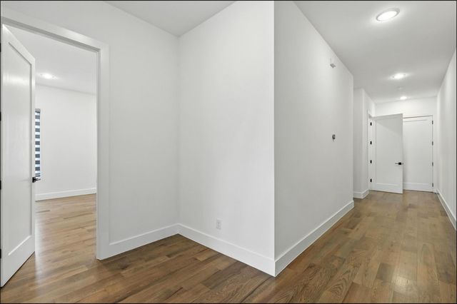 3523 N Versailles Avenue, Dallas, TX 75209