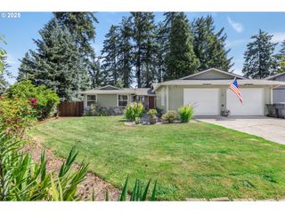 311 S 68TH Pl, Springfield, OR 97478