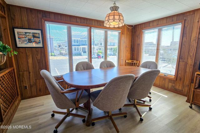 9 New York Avenue, Lavallette, NJ 08735
