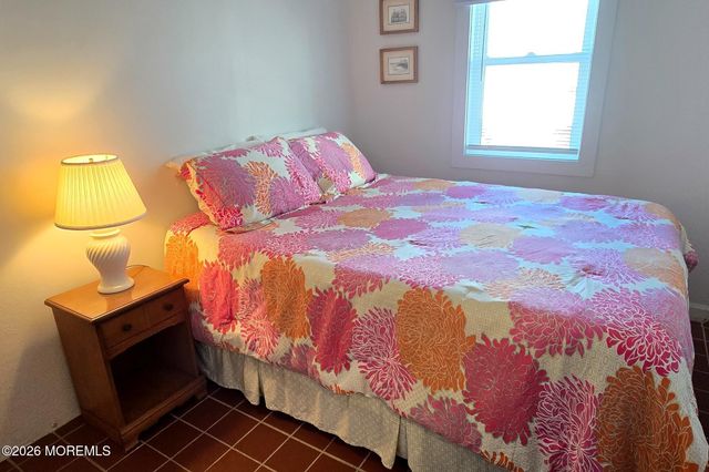 9 New York Avenue, Lavallette, NJ 08735
