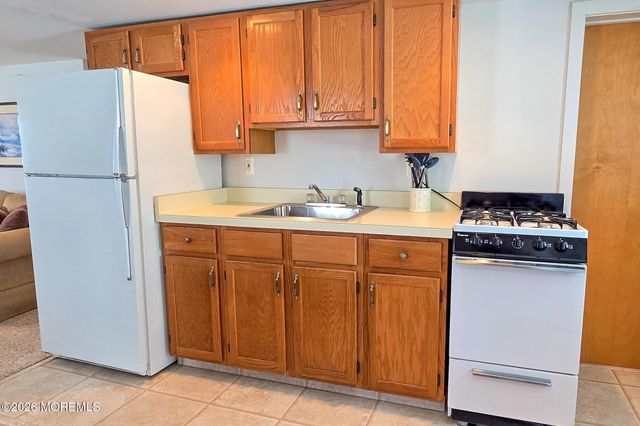 9 New York Avenue, Lavallette, NJ 08735