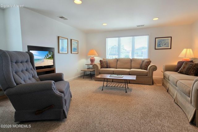 9 New York Avenue, Lavallette, NJ 08735