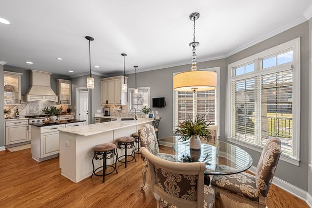 9020 Willow Lane, St. John, IN 46373