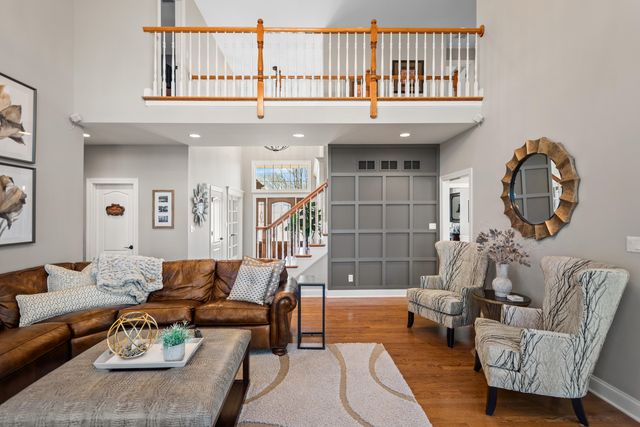 9020 Willow Lane, St. John, IN 46373