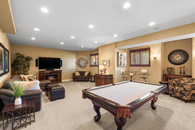 9020 Willow Lane, St. John, IN 46373