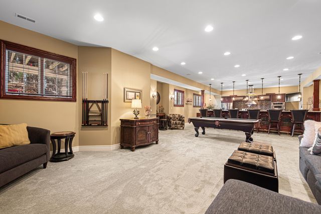 9020 Willow Lane, St. John, IN 46373