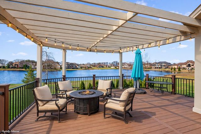 9020 Willow Lane, St. John, IN 46373