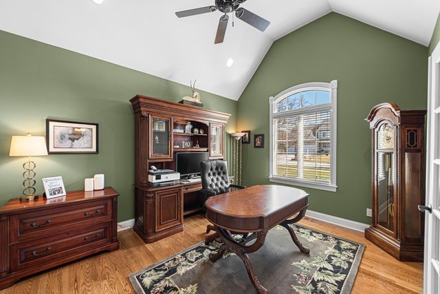 9020 Willow Lane, St. John, IN 46373