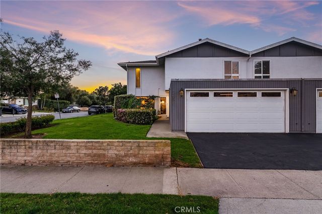 365 Monte Vista Avenue, Costa Mesa, CA 92627