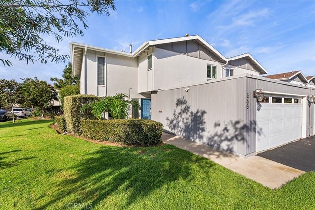 365 Monte Vista Avenue, Costa Mesa, CA 92627