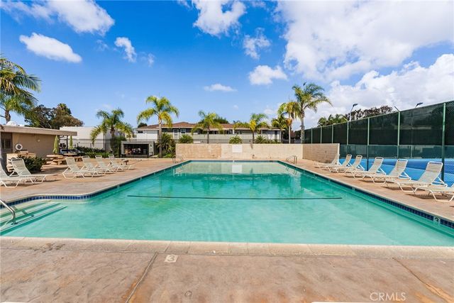 365 Monte Vista Avenue, Costa Mesa, CA 92627