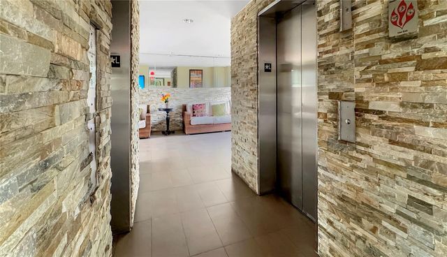 1050 LAS PALMAS AVENUE, COND PUERTA DE LA BAHIA 901, San Juan, PR 00907