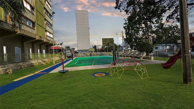 1050 LAS PALMAS AVENUE, COND PUERTA DE LA BAHIA 901, San Juan, PR 00907