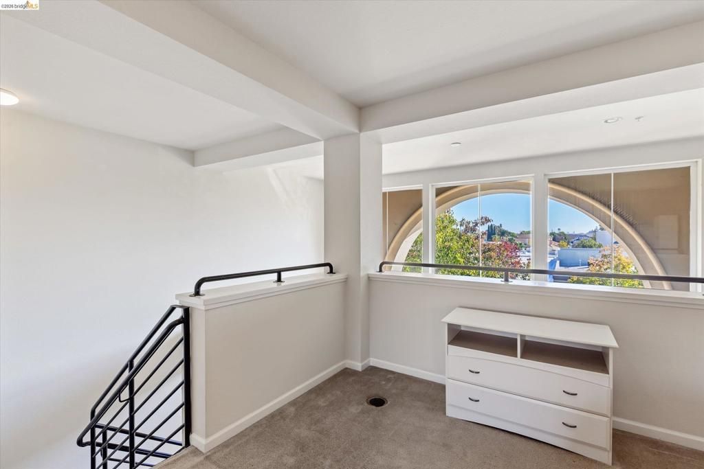 Image 18 of property listing at 88 88 E 6Th St 215, Pittsburg, CA 94565