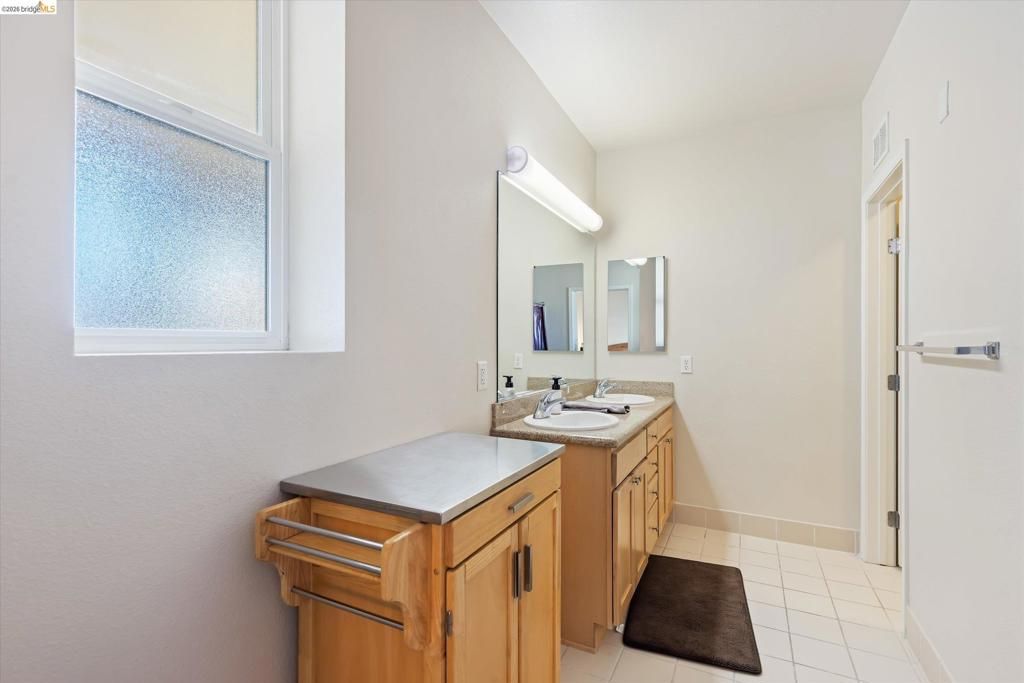 Image 26 of property listing at 88 88 E 6Th St 215, Pittsburg, CA 94565