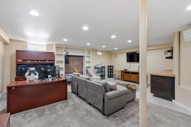 26 Atlanta Street, Haverhill, MA 01830