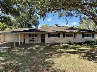 3962 Monta Dr, Robstown, TX 78380
