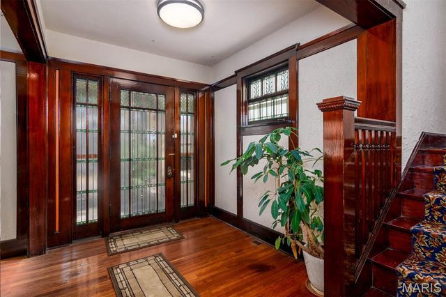 902 Walnut Street, Highland, IL 62249