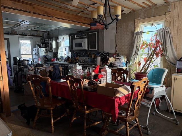 118 7th Street, Baldwin City, KS 66006