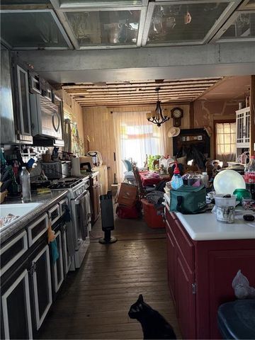 118 7th Street, Baldwin City, KS 66006