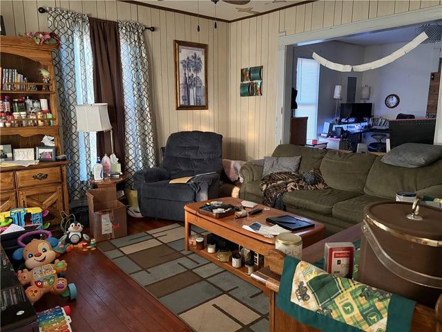 118 7th Street, Baldwin City, KS 66006