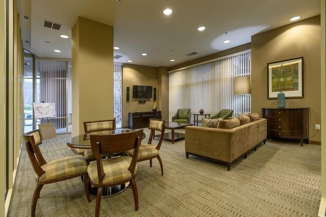 2626 Peachtree Road NW 1007, Atlanta, GA 30305