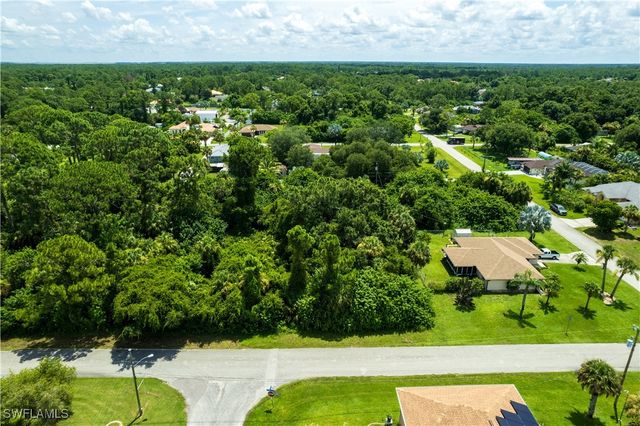 702 Robert AVE, Lehigh Acres, FL 33936