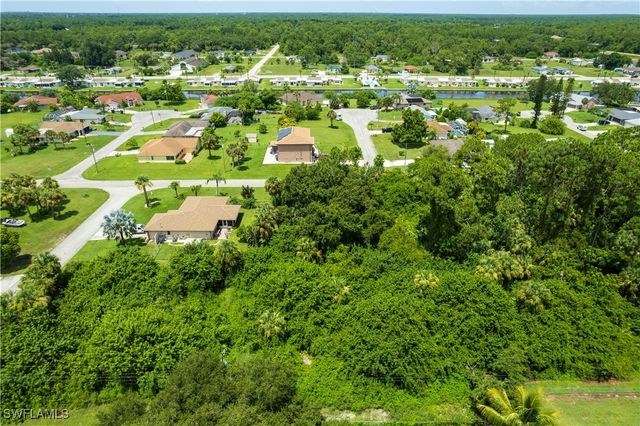 702 Robert AVE, Lehigh Acres, FL 33936