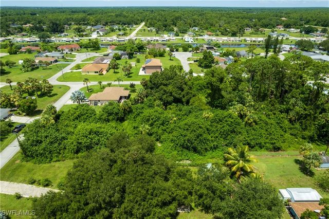 702 Robert AVE, Lehigh Acres, FL 33936