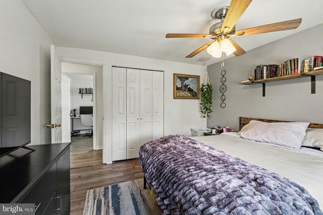 1434 10TH AVE, Williamstown, NJ 08094