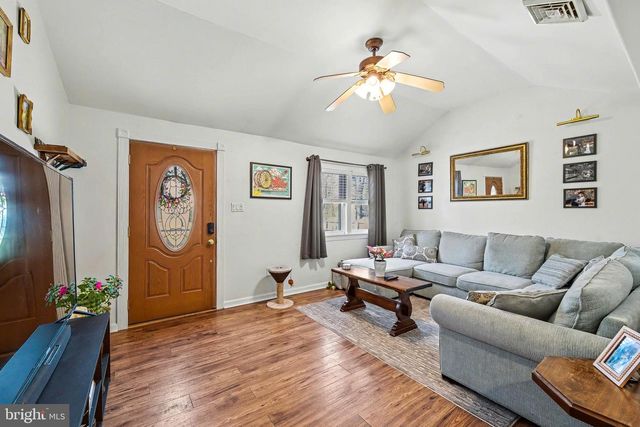 1434 10TH AVE, Williamstown, NJ 08094