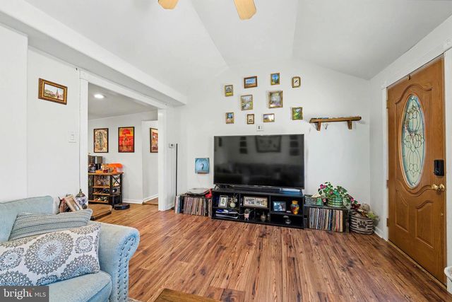 1434 10TH AVE, Williamstown, NJ 08094