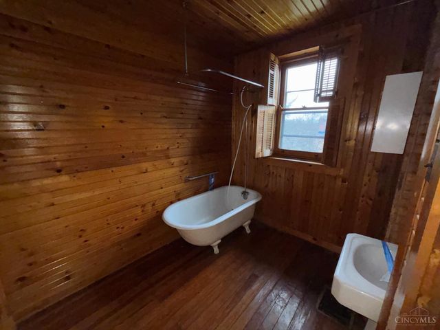 3339 Spokane Avenue, Cincinnati, OH 45207