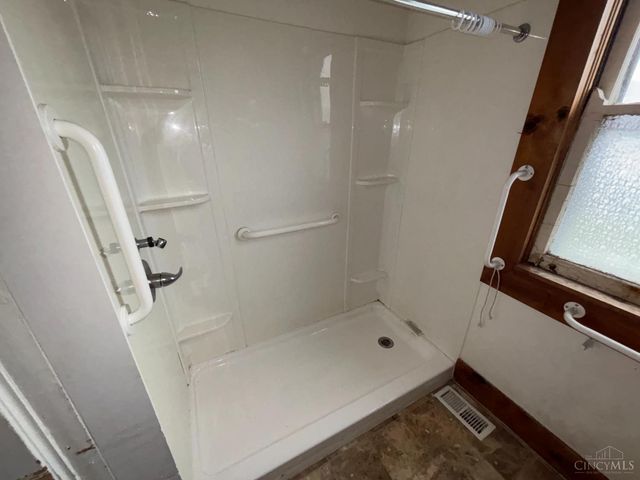 3339 Spokane Avenue, Cincinnati, OH 45207