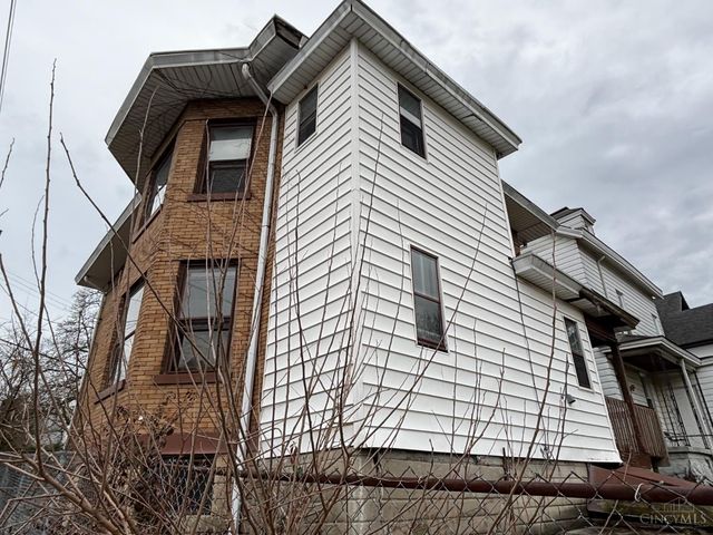 3339 Spokane Avenue, Cincinnati, OH 45207