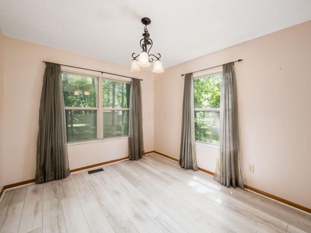 148 Cambridge Road, Delaware, OH 43015