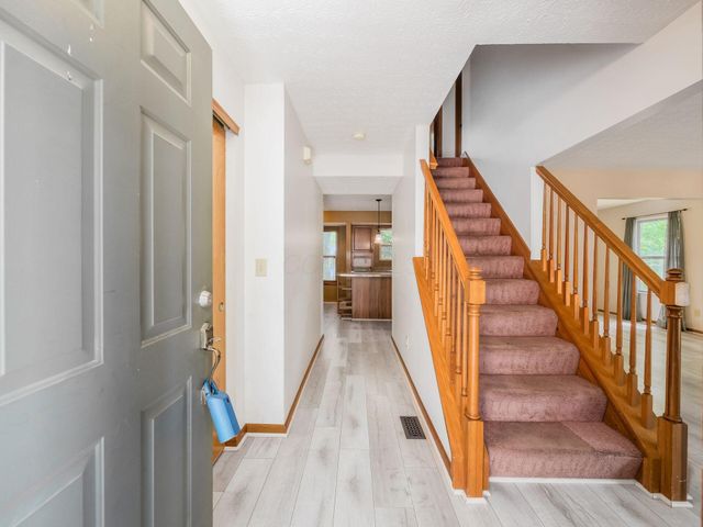 148 Cambridge Road, Delaware, OH 43015