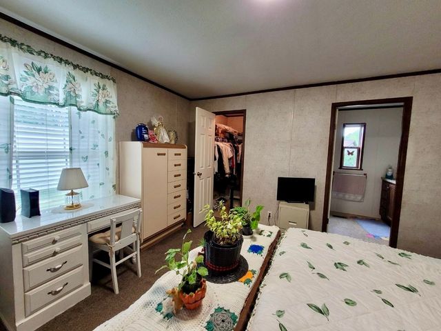 8204 WILLOW GLEN Drive, Erie, PA 16509