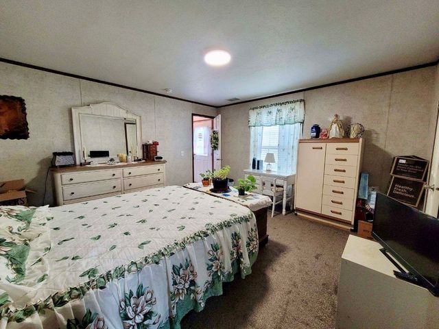 8204 WILLOW GLEN Drive, Erie, PA 16509