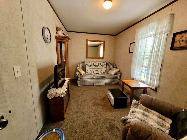 8204 WILLOW GLEN Drive, Erie, PA 16509