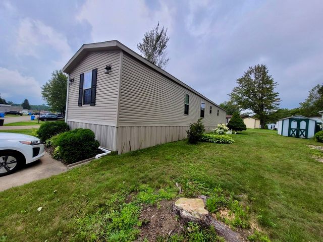 8204 WILLOW GLEN Drive, Erie, PA 16509