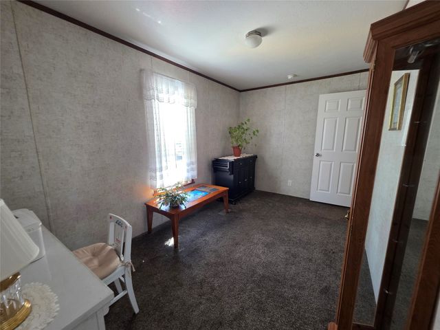 8204 WILLOW GLEN Drive, Erie, PA 16509