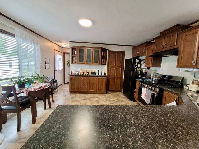 8204 WILLOW GLEN Drive, Erie, PA 16509