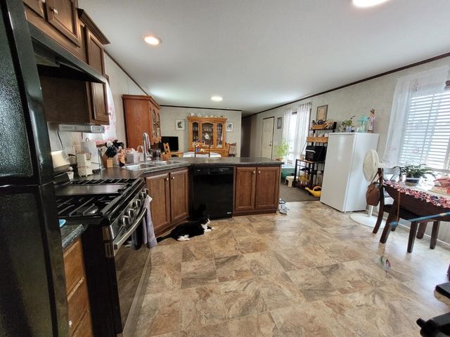 8204 WILLOW GLEN Drive, Erie, PA 16509