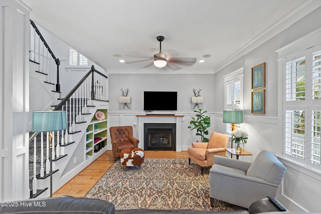 25 Oglethorpe Avenue, Clayton, NC 27527