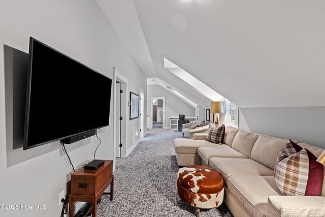 25 Oglethorpe Avenue, Clayton, NC 27527