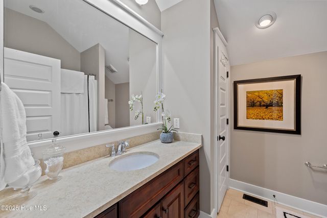 25 Oglethorpe Avenue, Clayton, NC 27527