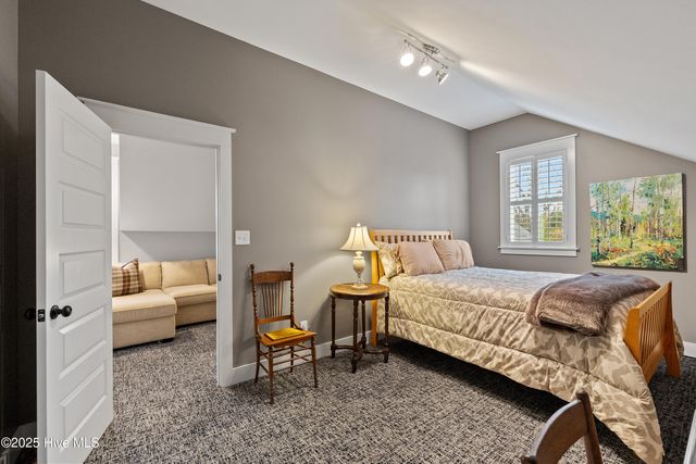 25 Oglethorpe Avenue, Clayton, NC 27527