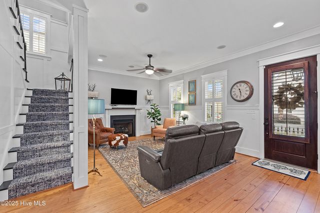 25 Oglethorpe Avenue, Clayton, NC 27527