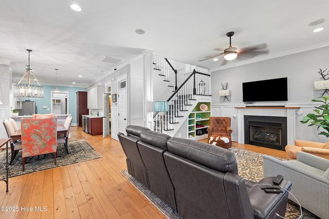 25 Oglethorpe Avenue, Clayton, NC 27527